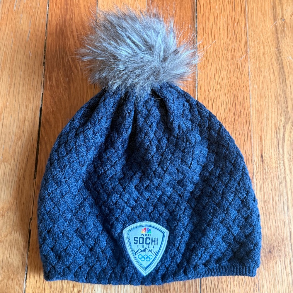 Nike Sochi 2014 Olympics Beanie Navy Blue Knit Skull Cap Fur Pom Pom Hat Winter
